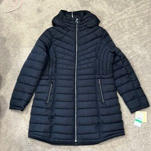 Michael Kors ultra light weight Womens puffer jacket.